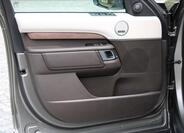 Land Rover Discovery 17