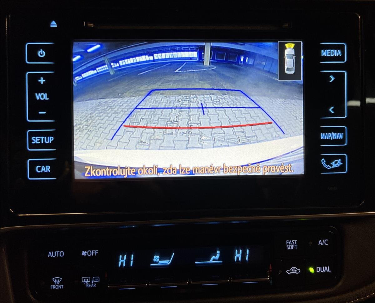 Toyota Corolla Sedan 1,6 l 97 kw