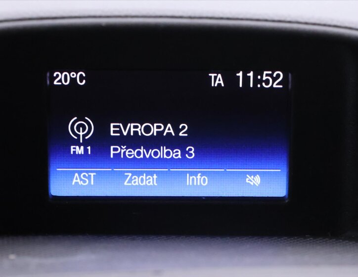 Ford Tourneo Custom Kombi 2,0 l 96 kw