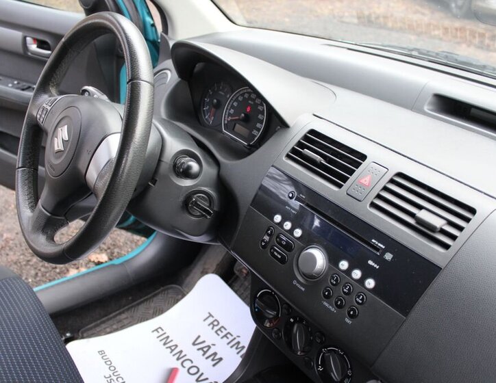 Suzuki Swift Hatchback 1,3 l 67 kw