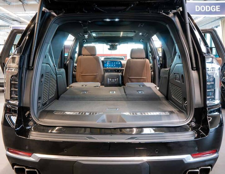 Chevrolet Tahoe SUV 6,2 l 313 kw