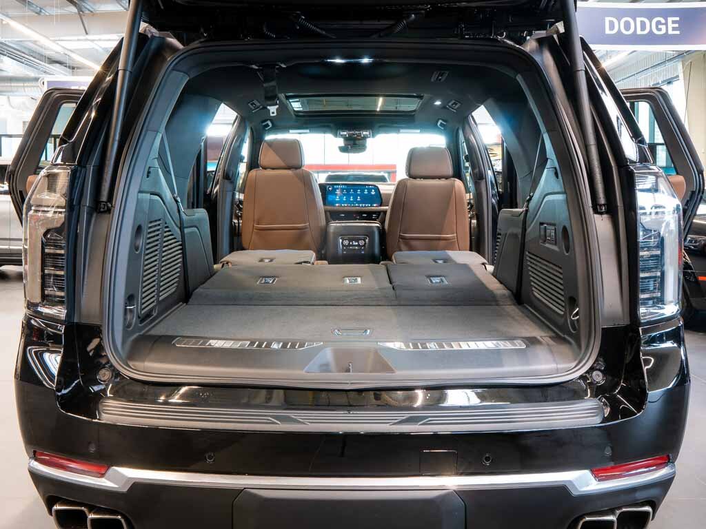 Chevrolet Tahoe SUV 6,2 l 313 kw