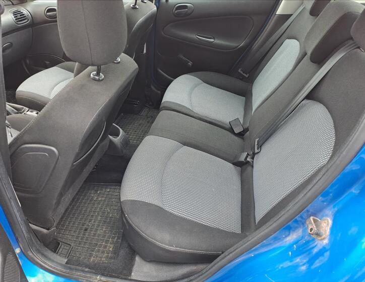 Peugeot 206 6