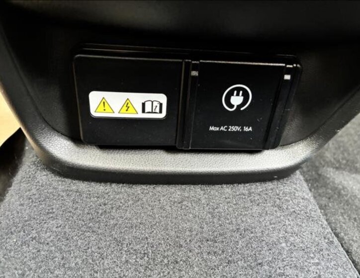 Hyundai Inster SUV / Terénní 0,0 84 kw