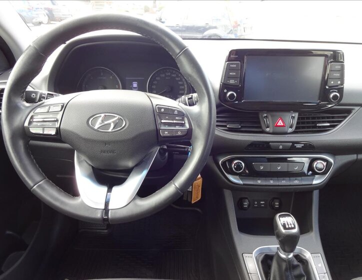 Hyundai i30 Kombi 1,6 l 85 kw