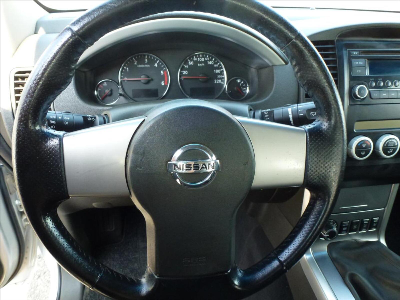 Nissan Pathfinder 35