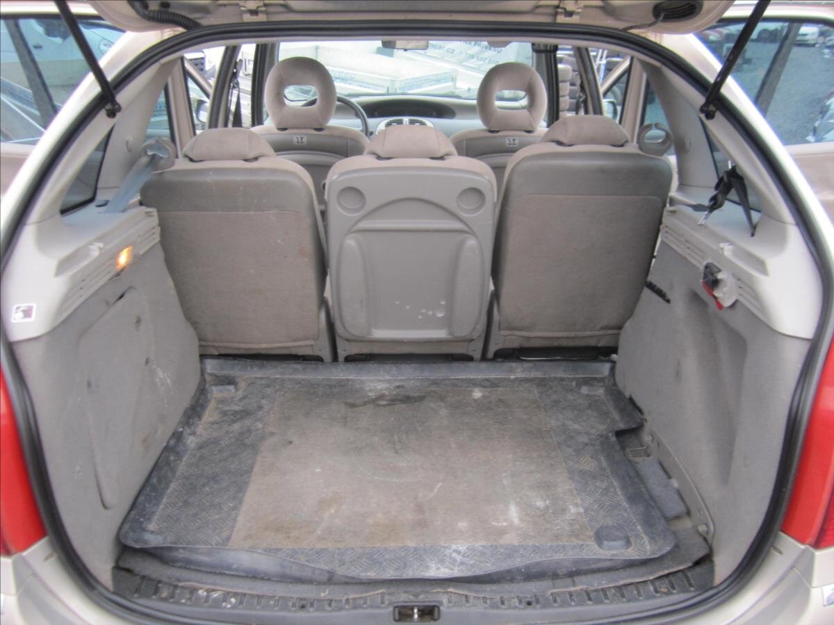 Citroën Xsara Picasso Kombi 1,6 l 80 kw