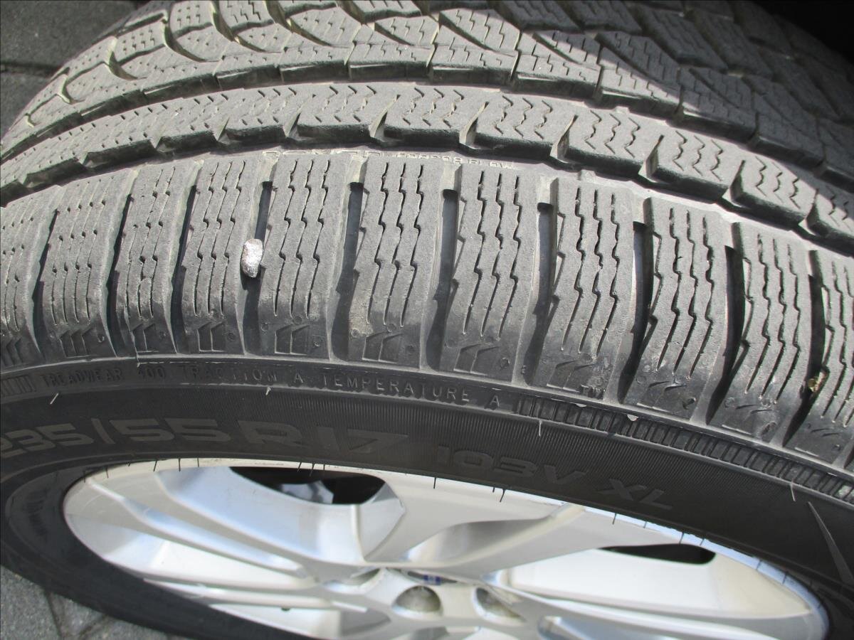 Volvo XC70 Kombi 2,4 l 133 kw