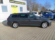 Volkswagen Passat Kombi 1,5 l 110 kw