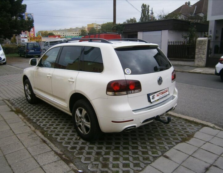 Volkswagen Touareg 4
