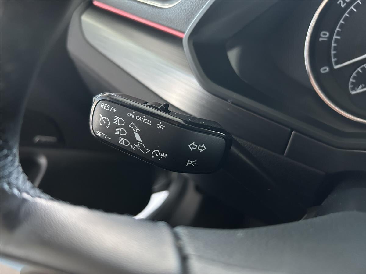 Škoda Superb Sedan / Limuzína 1,4 l 110 kw