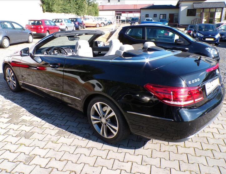 Mercedes-Benz Třídy E 6