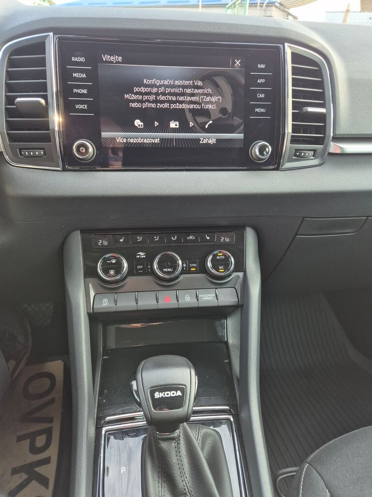 Škoda Karoq SUV 1,5 l 110 kw