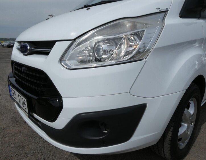 Ford Tourneo Custom Ostatní 2,0 l 96 kw