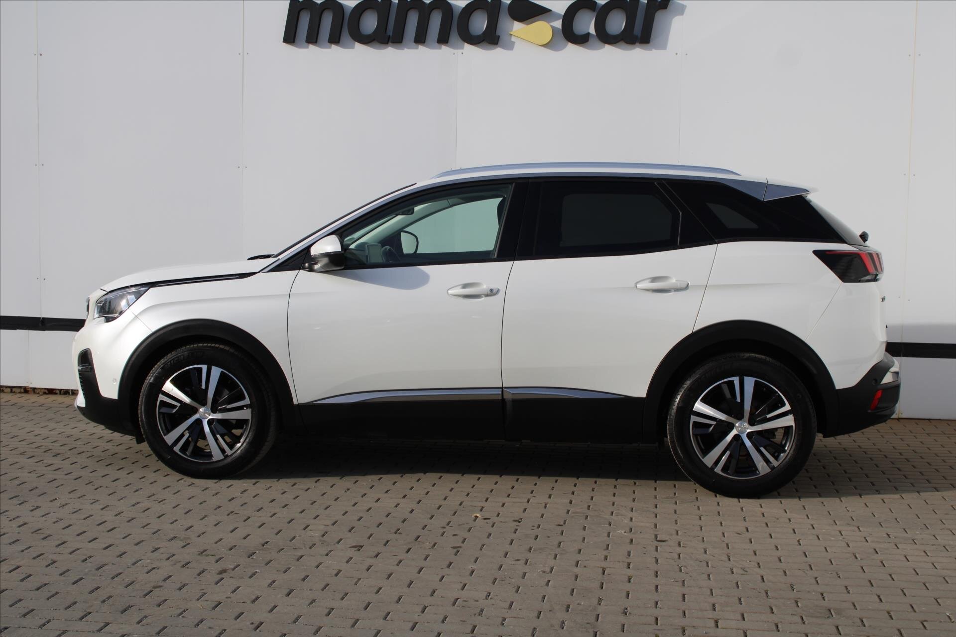Peugeot 3008 SUV 1,5 l 96 kw