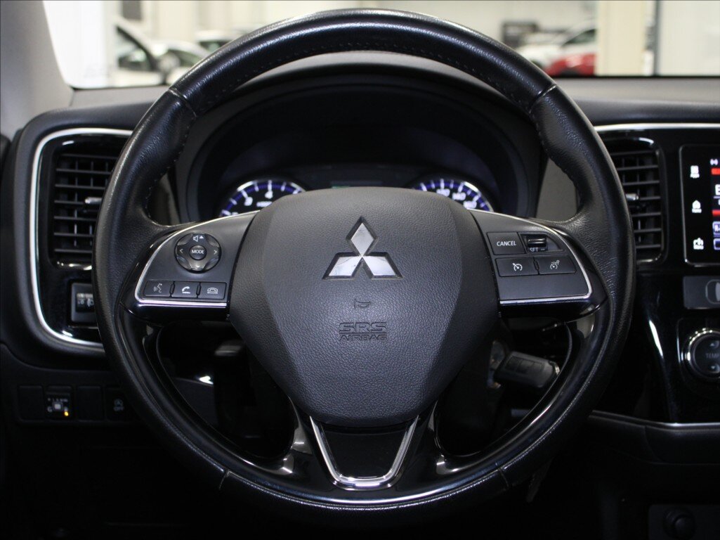 Mitsubishi Outlander SUV 2,0 l 110 kw