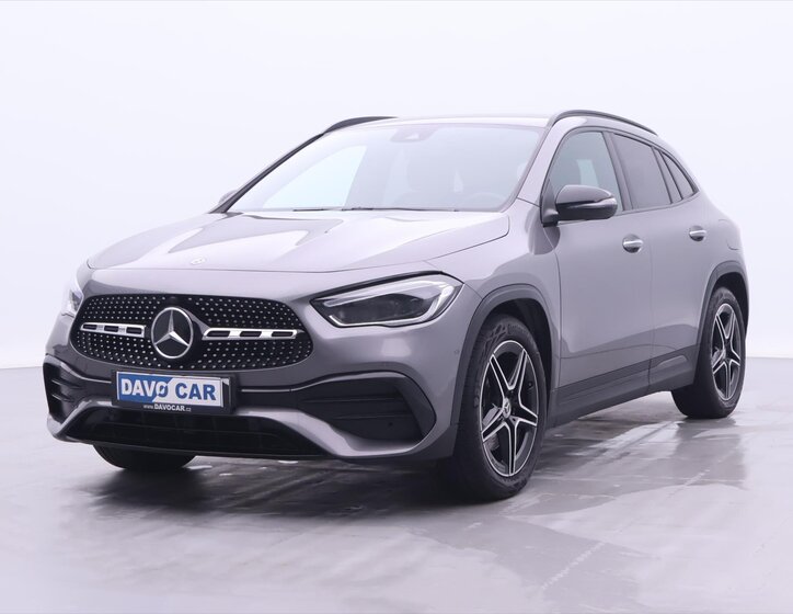 Mercedes-Benz GLA 3