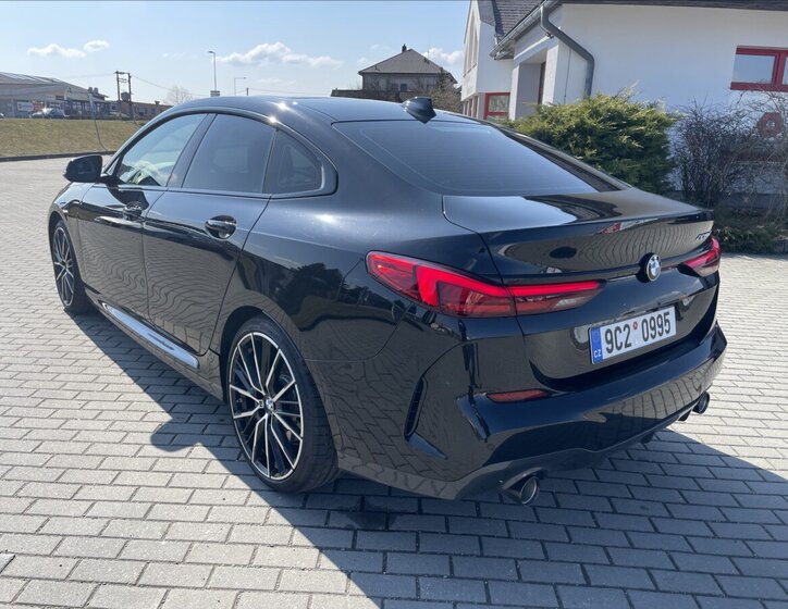 BMW Řada 2 Sedan / Limuzína 2,0 l 140 kw
