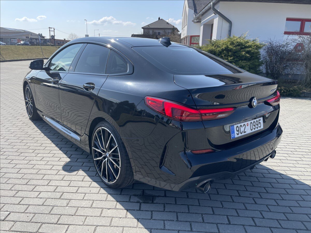 BMW Řada 2 Sedan / Limuzína 2,0 l 140 kw