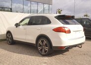 Porsche Cayenne SUV 3,0 l 176 kw