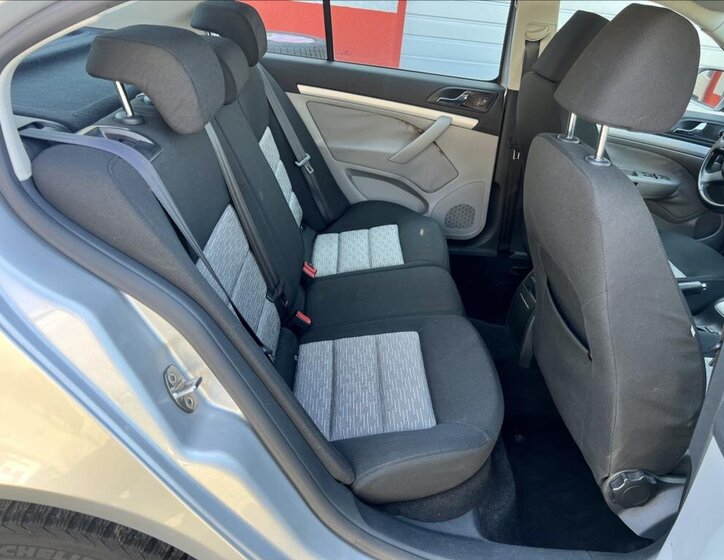 Škoda Octavia Sedan 1,6 l 77 kw