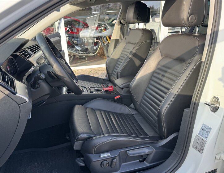 Volkswagen Passat Kombi 2,0 l 147 kw