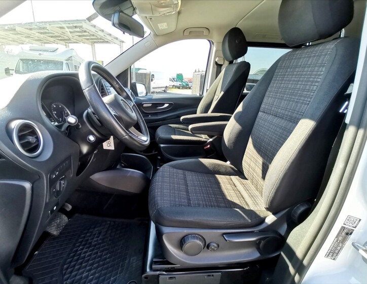 Mercedes-Benz Vito 5