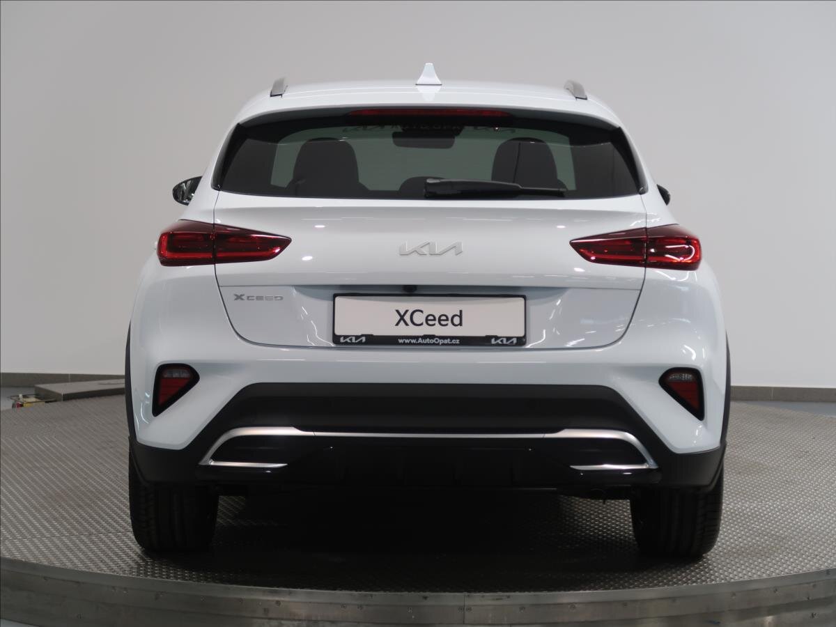 KIA XCeed CUV / Crossover 1,5 l 103 kw