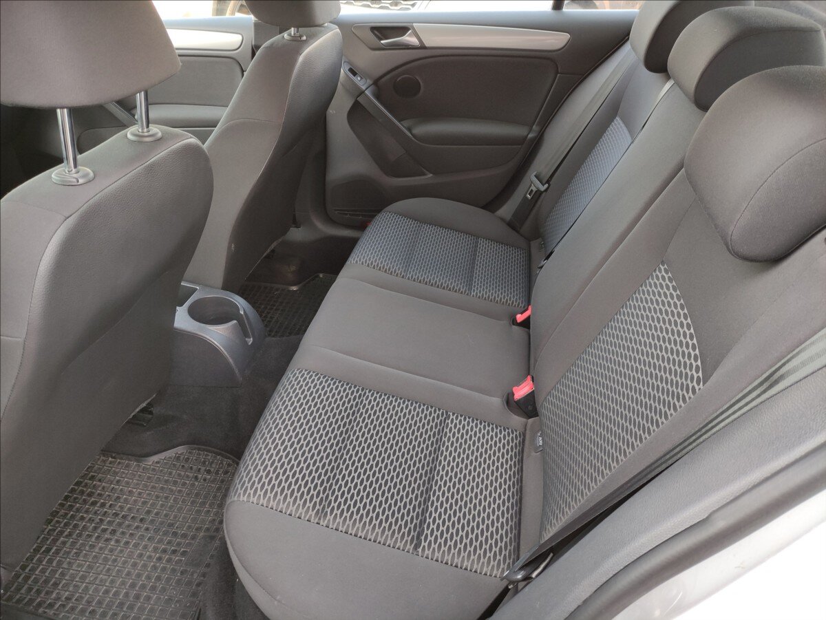 Volkswagen Golf Hatchback 1,2 l 63 kw