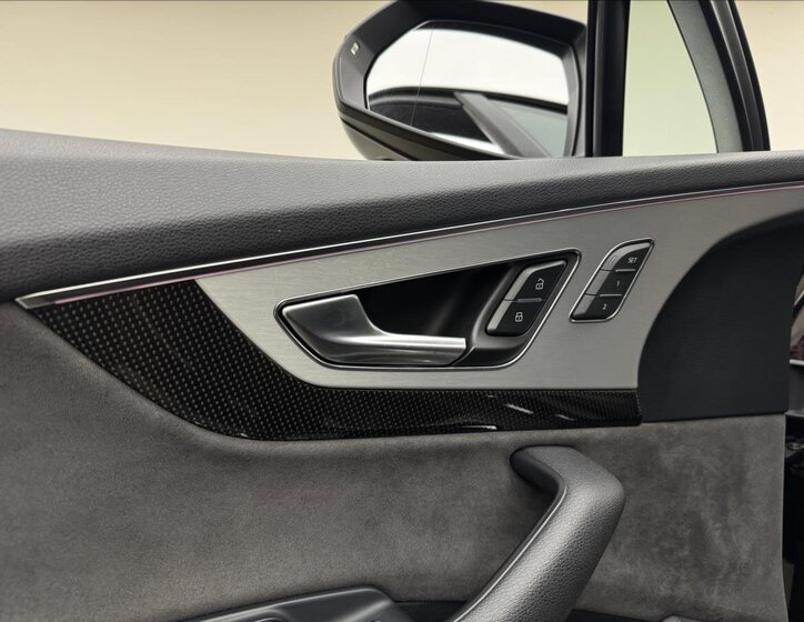 Audi SQ7 SUV / Terénní 4,0 l 320 kw