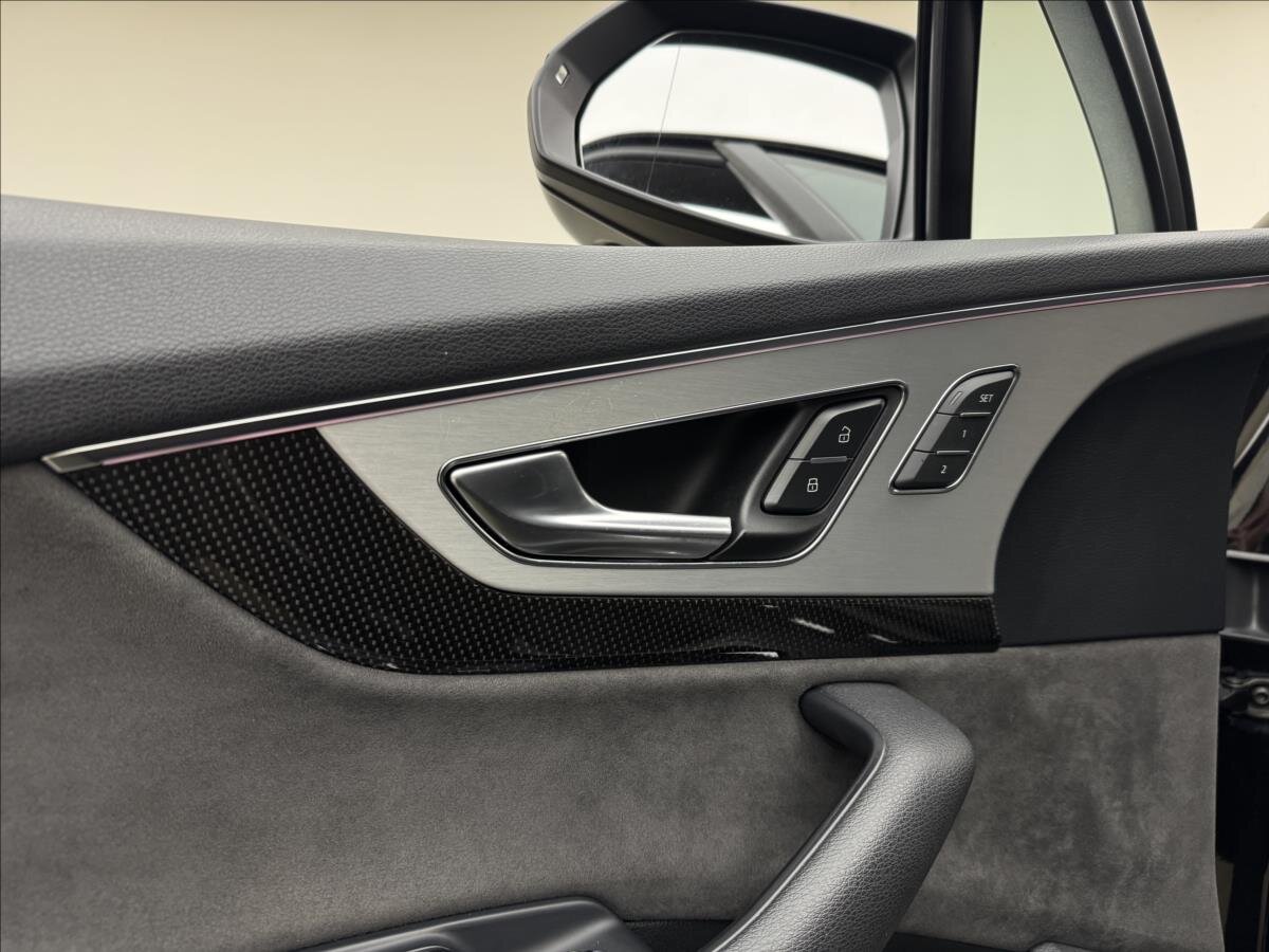 Audi SQ7 SUV / Terénní 4,0 l 320 kw