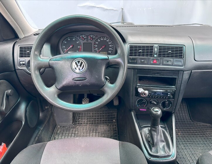 Volkswagen Golf 18