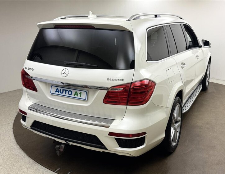 Mercedes-Benz GL 4