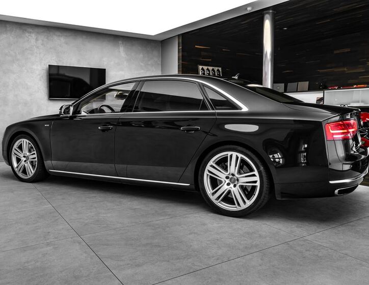 Audi A8 7
