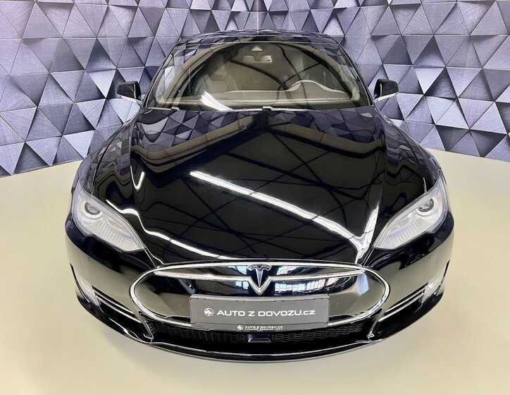 Tesla Model S Liftback 0,0 515 kw