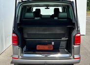 Volkswagen Multivan 14