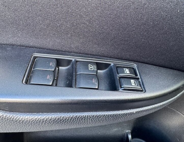 Subaru Legacy Kombi 2,0 l 110 kw