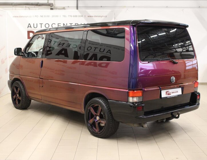 Volkswagen Caravelle Kombi 2,5 l 111 kw