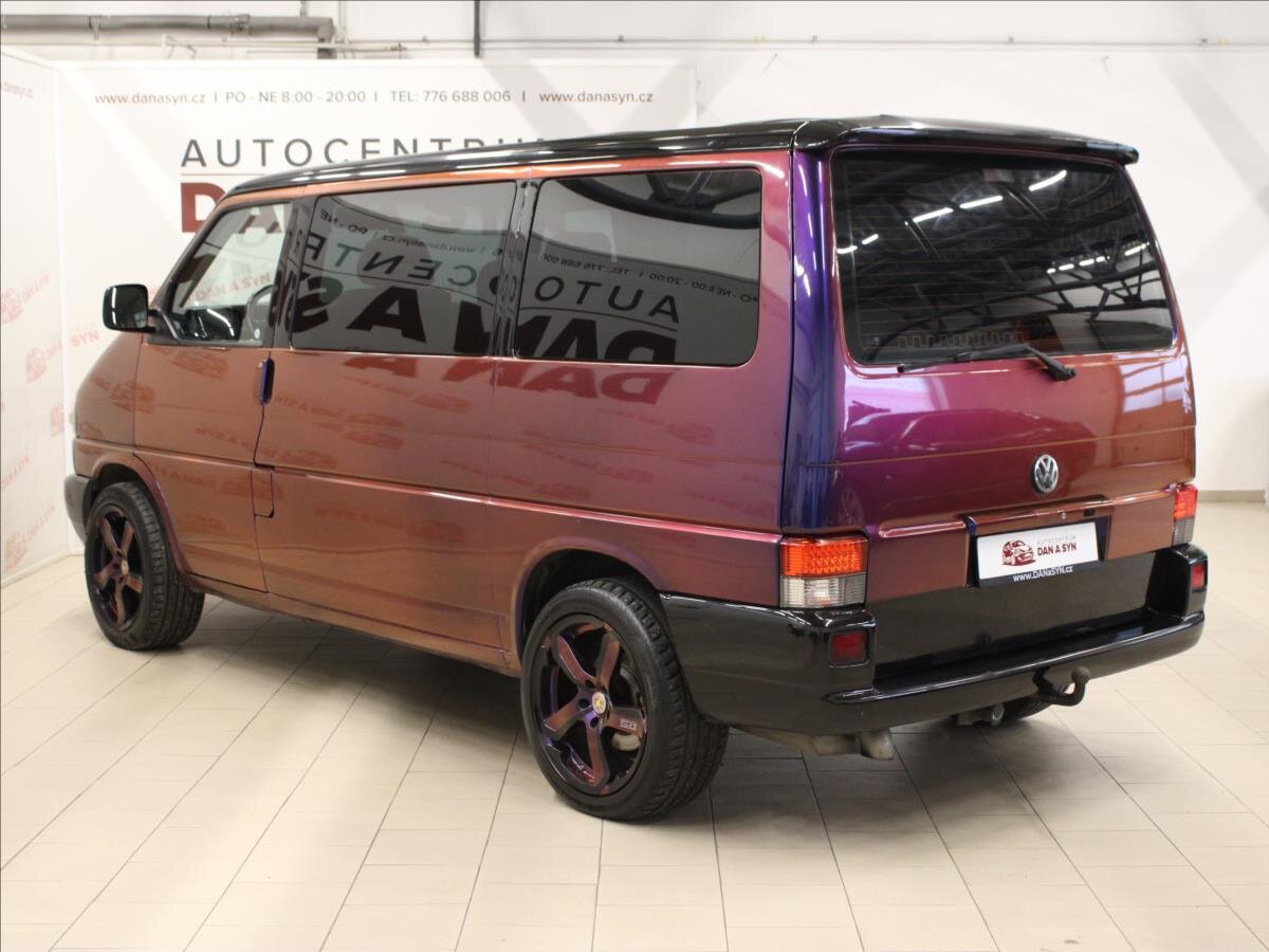 Volkswagen Caravelle Kombi 2,5 l 111 kw