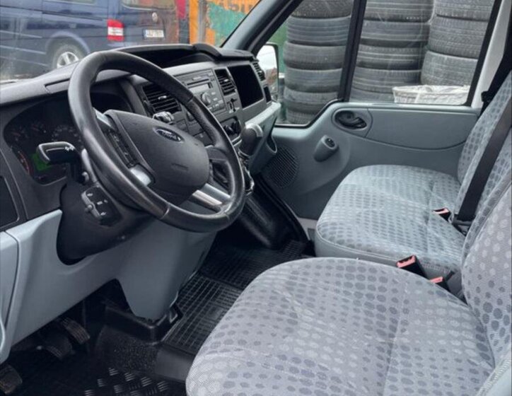 Ford Transit Skříň 2,2 l 63 kw