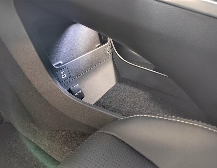 Subaru Solterra SUV / Terénní 0,0 160 kw