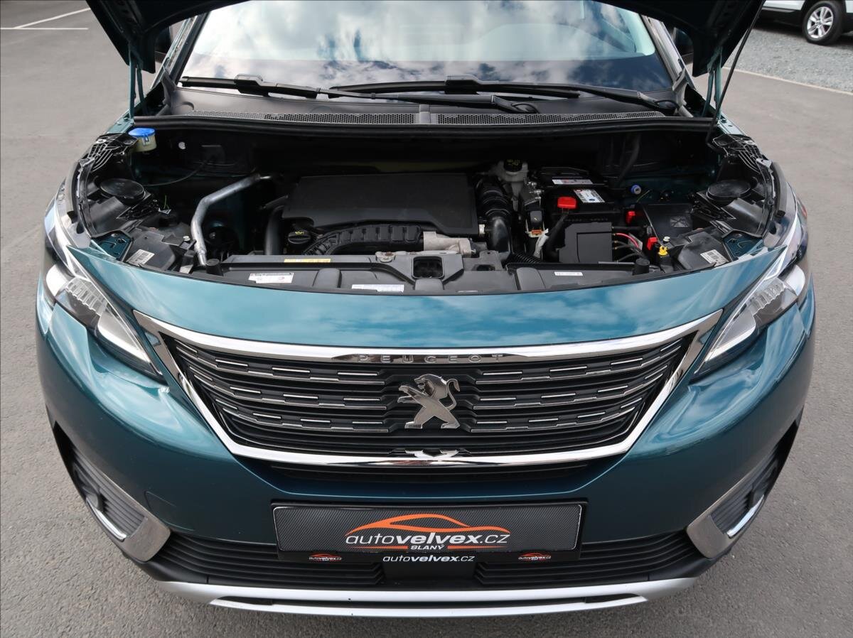 Peugeot 5008 SUV / Terénní 1,2 l 96 kw