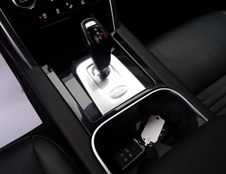 Land Rover Discovery Sport SUV 2,0 l 120 kw