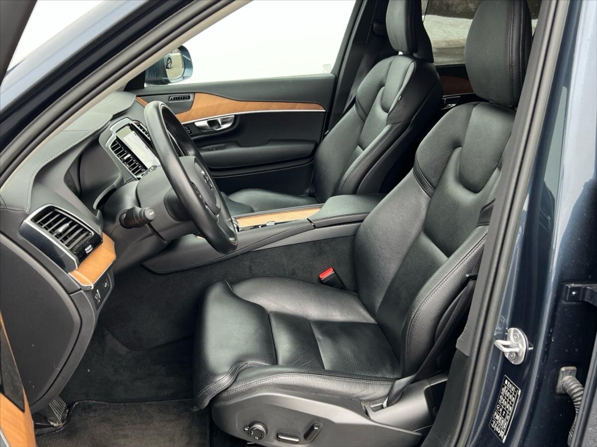 Volvo XC90 SUV 2,0 l 173 kw