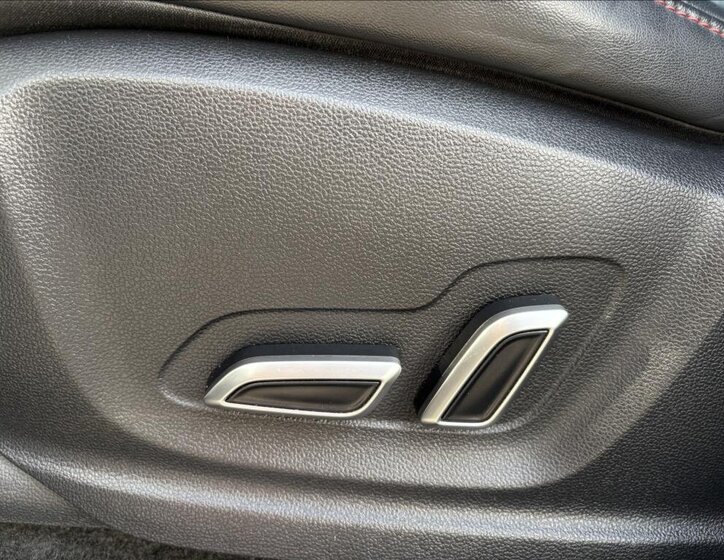 MG HS SUV 1,5 l 119 kw