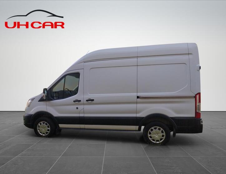 Ford Transit 8