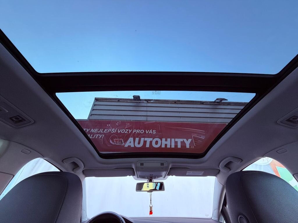 Volkswagen Golf Kombi 2,0 l 110 kw