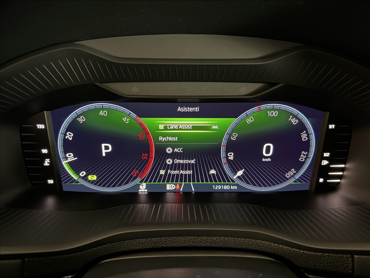 Škoda Karoq SUV / Terénní 2,0 l 110 kw