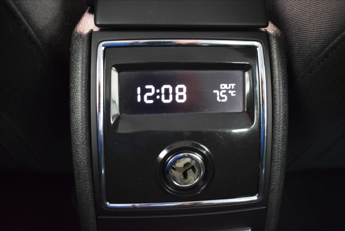 Škoda Superb Kombi 1,8 l 118 kw