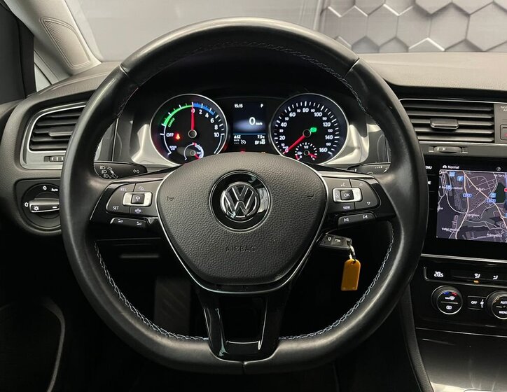 Volkswagen Golf Hatchback 0,0 100 kw